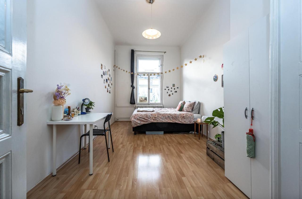 Legerova Apartments Прага Экстерьер фото