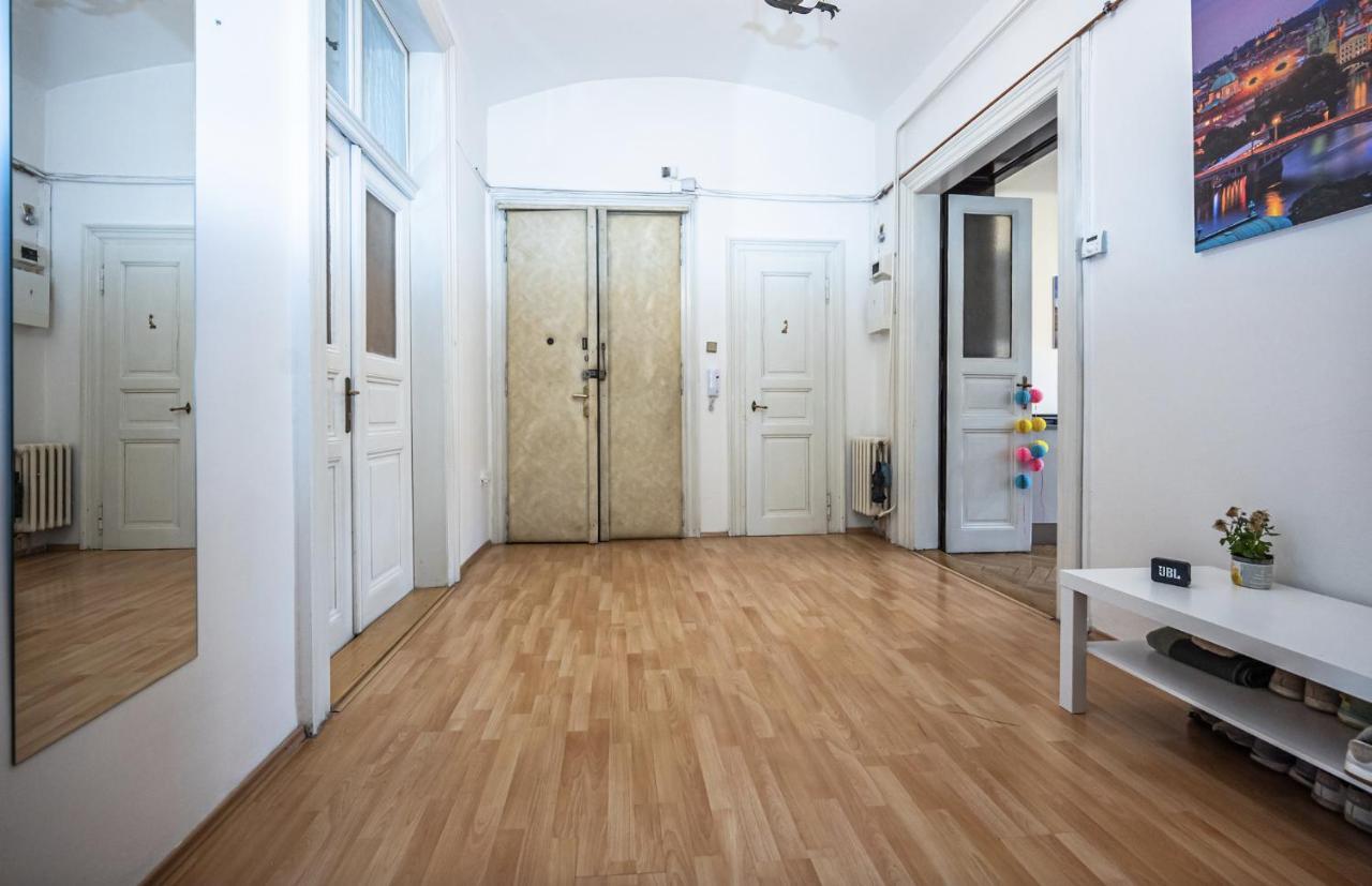 Legerova Apartments Прага Экстерьер фото