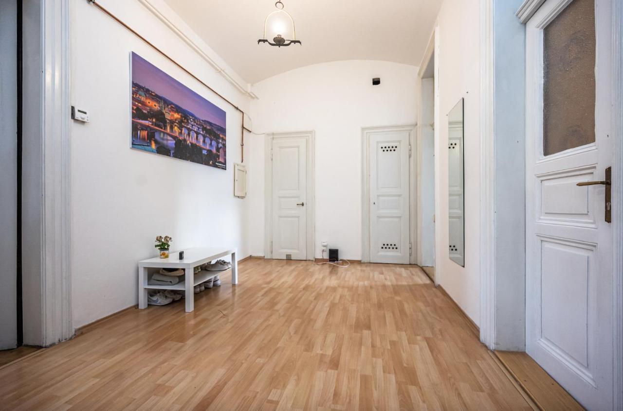 Legerova Apartments Прага Экстерьер фото